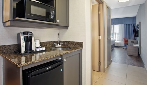 Suite, 1 cama de matrimonio grande (Additional Living Area)