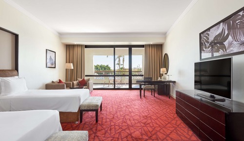 Habitación superior, terraza, vistas al lago (Golf and Lake View)