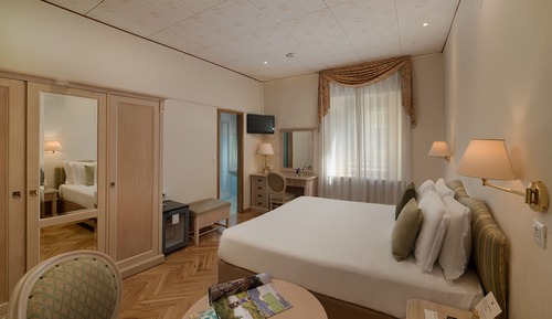 Habitación económica doble, vistas al lago