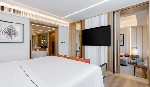 The Level Suite (2+2)