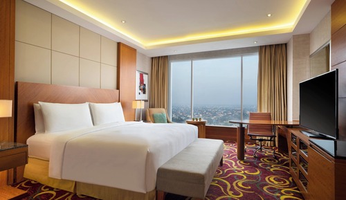 Suite junior, 1 cama de matrimonio grande, vistas a la ciudad