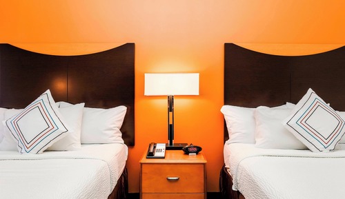 Habitación, 2 camas dobles (Hearing Accessible)