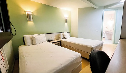 Habitación clásica con 2 camas individuales