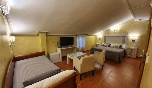 Ático Triple, bañera de hidromasaje (sin ascensor)