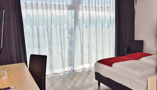 Habitación panorámica doble, 1 cama de matrimonio, no fumadores, vistas al lago (Tower)