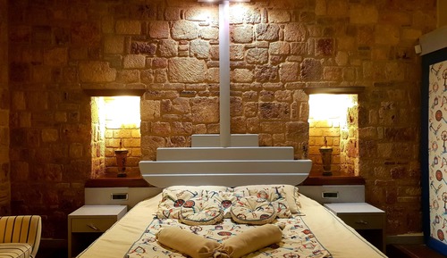 Suite (Mediterranean)