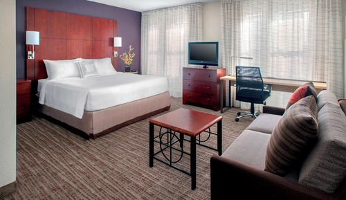 Estudio, 1 cama de matrimonio grande con sofá cama, no fumadores (Mobility/Hearing Accessible, Tub)