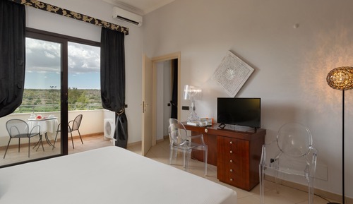 Suite presidencial, 1 habitación, balcón, planta baja (2 bathrooms)