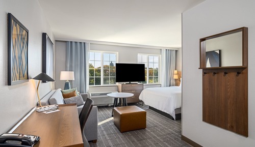 Suite estudio, 1 cama de matrimonio, cocina, vistas al río