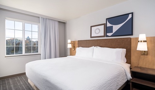 Suite, 2 habitaciones, cocina, vistas al río