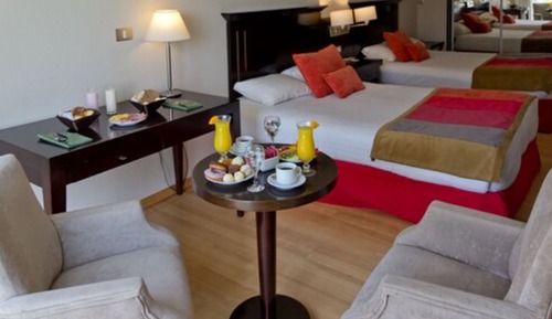 Habitación con 2 camas individuales, vistas al río