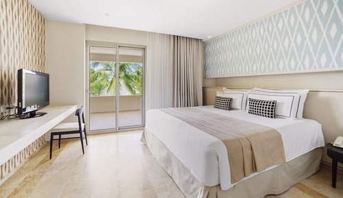 Premium Suite  with Whirlpool bath