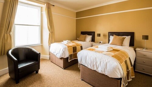 Habitación con 2 camas individuales