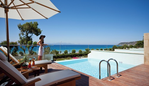 Amus Executive Suite with Private Pool Sea View