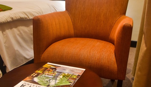Suite, 1 cama de matrimonio grande, vistas al jardín
