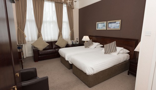 Habitación clásica con 1 cama doble o 2 individuales