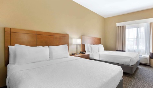 Habitación estándar, varias camas, no fumadores, frigorífico y microondas