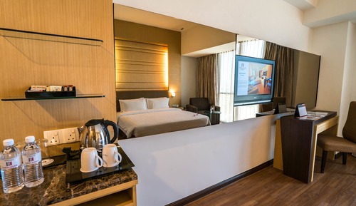 Habitación Deluxe (King Bed)