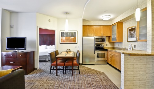 Suite, 1 cama de matrimonio grande (Hearing Accessible)