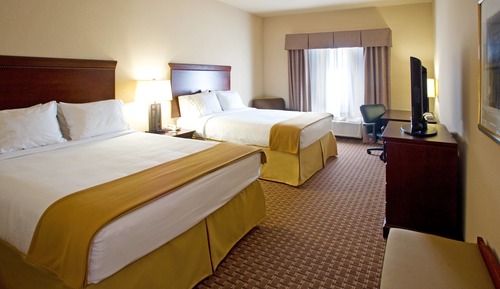 Habitación estándar, 2 camas de matrimonio, bañera accesible (Communications)