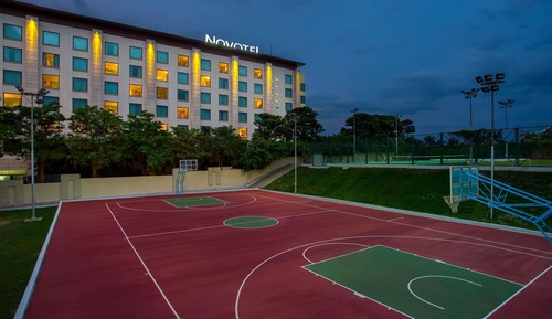 Habitación superior, vistas a la piscina (Twin Beds)