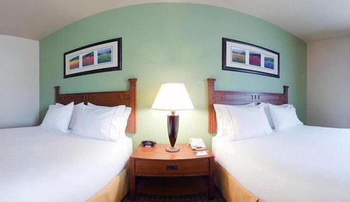 Suite estudio, 2 camas de matrimonio, no fumadores