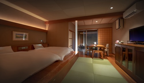 Habitación Deluxe con 2 camas individuales (In Room Dinner, with Open-air Bath)