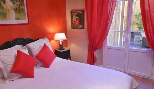 Habitación Confort doble, patio, vistas al patio