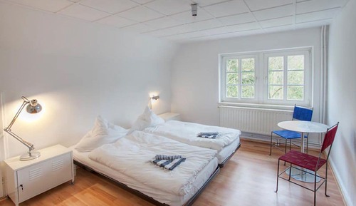 Habitación básica con 1 cama doble o 2 individuales, 2 camas individuales, no fumadores