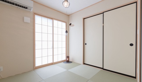 Casa, no fumadores (Holiday)