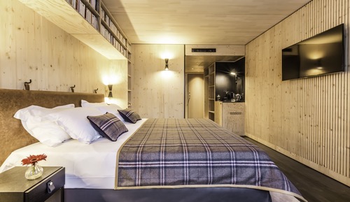 Habitación superior con 1 cama doble o 2 individuales