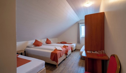 Habitación familiar, varias camas, no fumadores