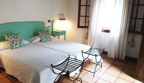 Standard Twin Room (#9 Guisguey)