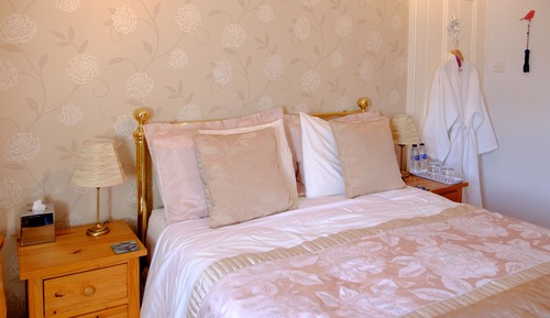 Family Room, 2 Bedrooms, Non Smoking, Courtyard View