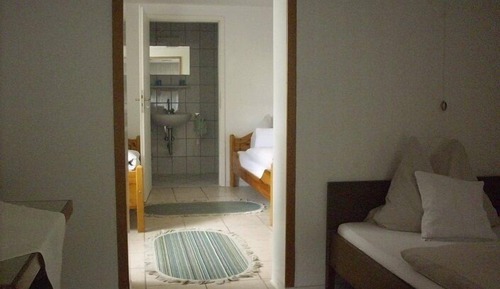 Habitación triple clásica, no fumadores, vistas al jardín