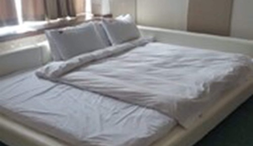 Suite Royal (for 5, 1 King Bed+1 Double Bed)
