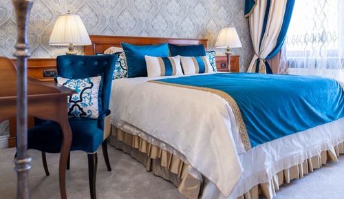 Deluxe Chic Parliament View Room