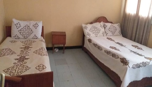 Habitación económica con 2 camas individuales