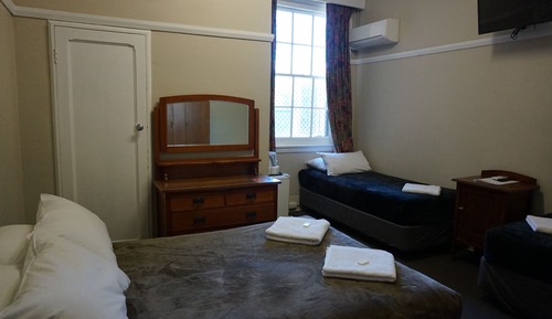 Habitación cuádruple familiar, baño privado