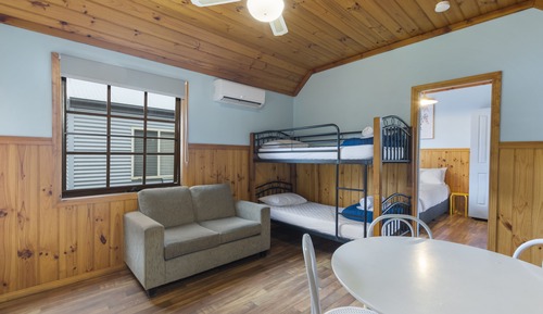 Standard Poolside 1 Bedroom Cabin