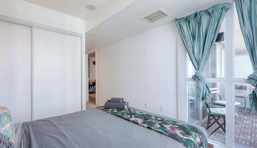 Apartamento Grand, 3 habitaciones, balcón, vistas a la ciudad