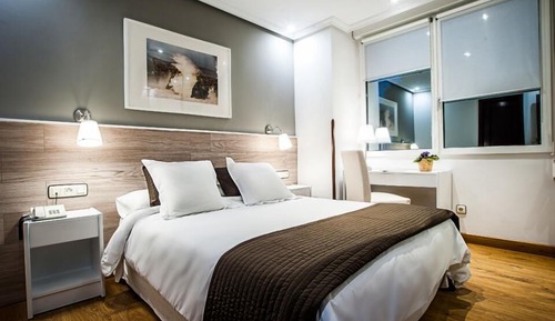 Habitación con 1 cama doble o 2 individuales