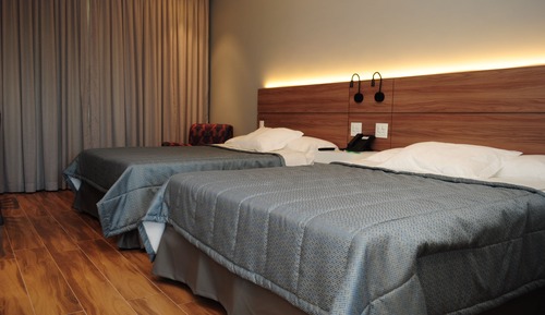 Habitación Deluxe con 2 camas individuales, 2 camas de matrimonio