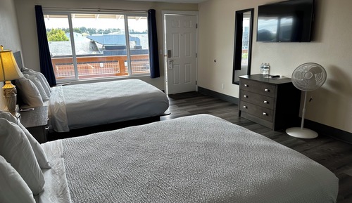 Double Queen Studio with Kitchenette