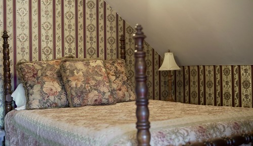 Habitación cuádruple tradicional, 1 cama de matrimonio con sofá cama, no fumadores, vistas al valle