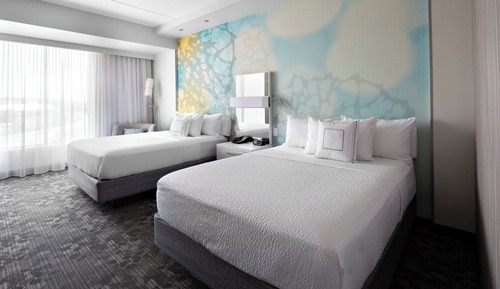 Habitación, 2 camas de matrimonio (Hearing Accessible)