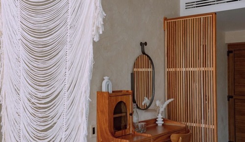 Suite Deluxe con Tina de hidromasaje y vista al Tepozteco