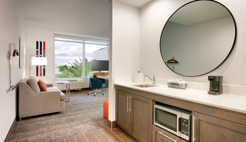 Estudio, 1 cama de matrimonio grande con sofá cama (Roll-in Shower)