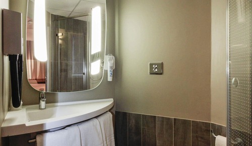 Habitación triple, varias camas