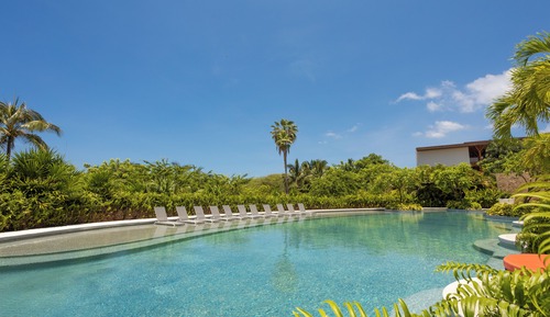 Suite, 1 cama de matrimonio grande, vistas al jardín